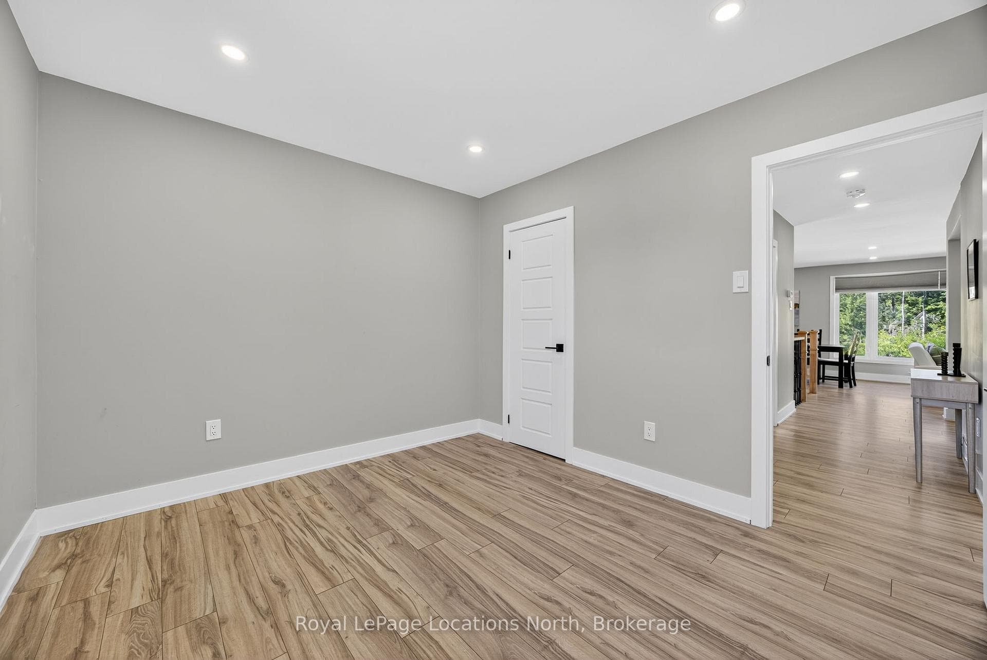 Bedroom 1: Main Floor