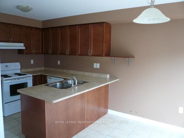 1062 Wickson Way photo 3