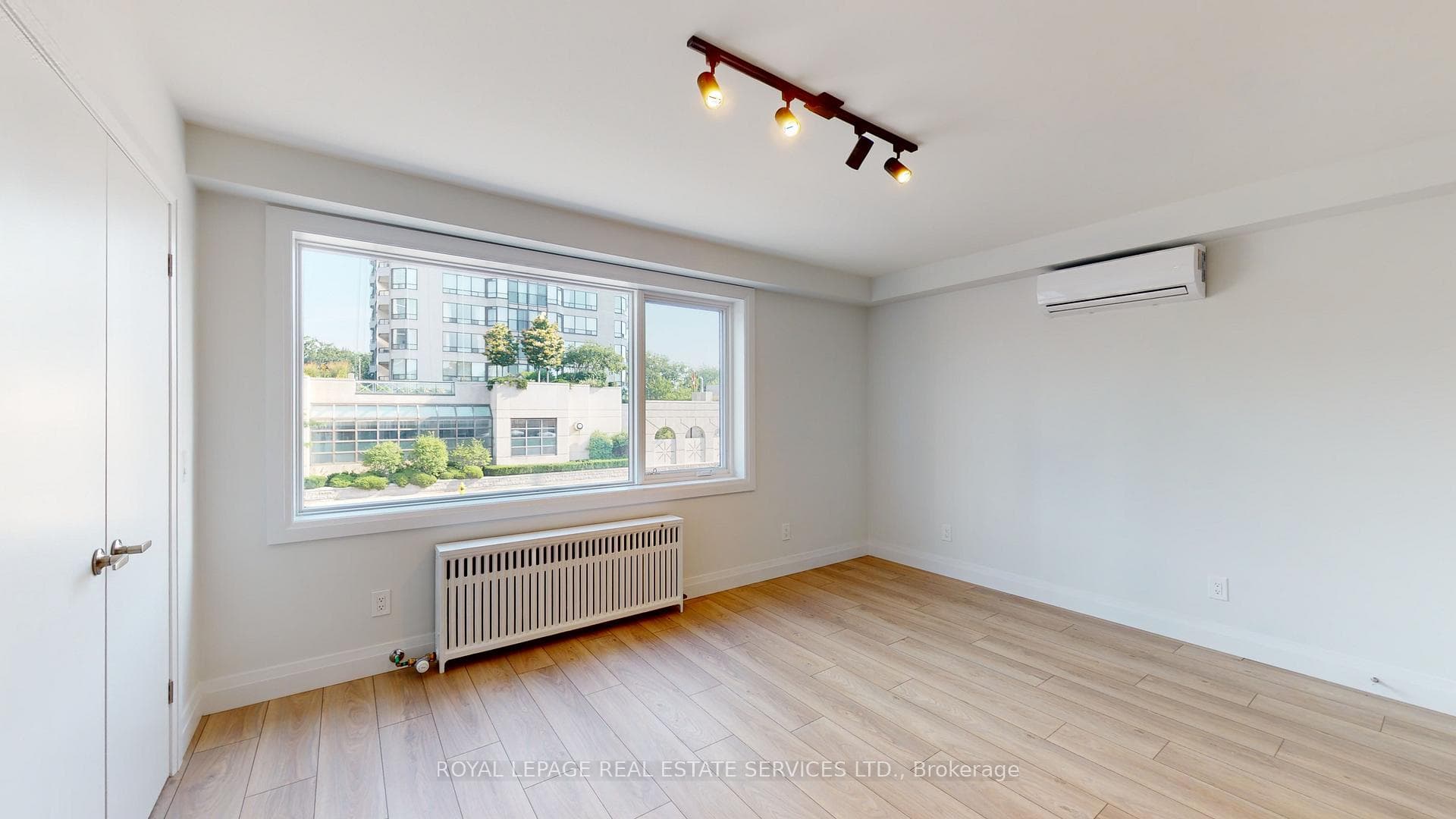3317 Bloor Street Unit 2nd FLR photo 13
