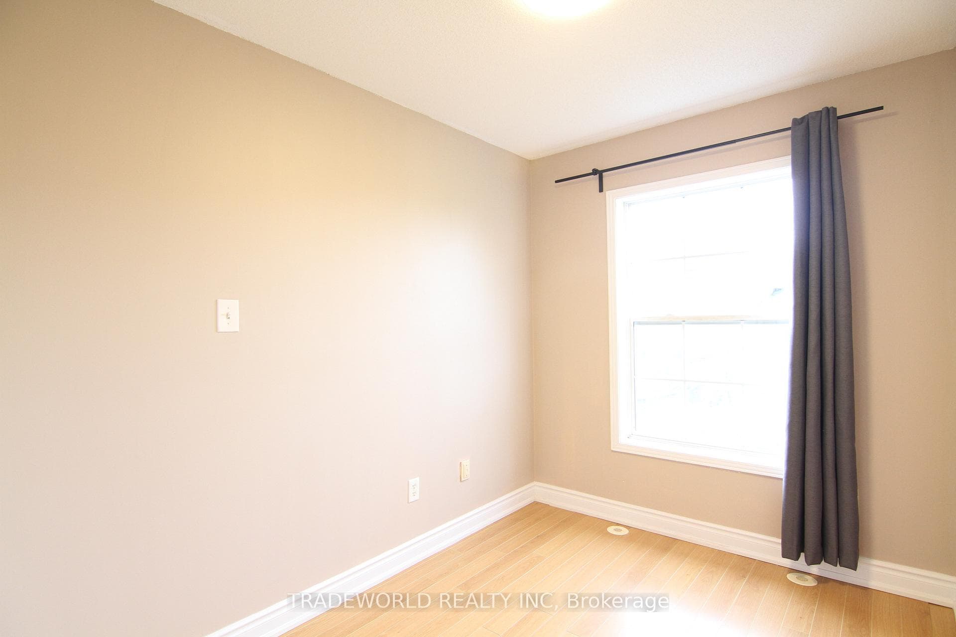 5061 Finch Avenue photo 18