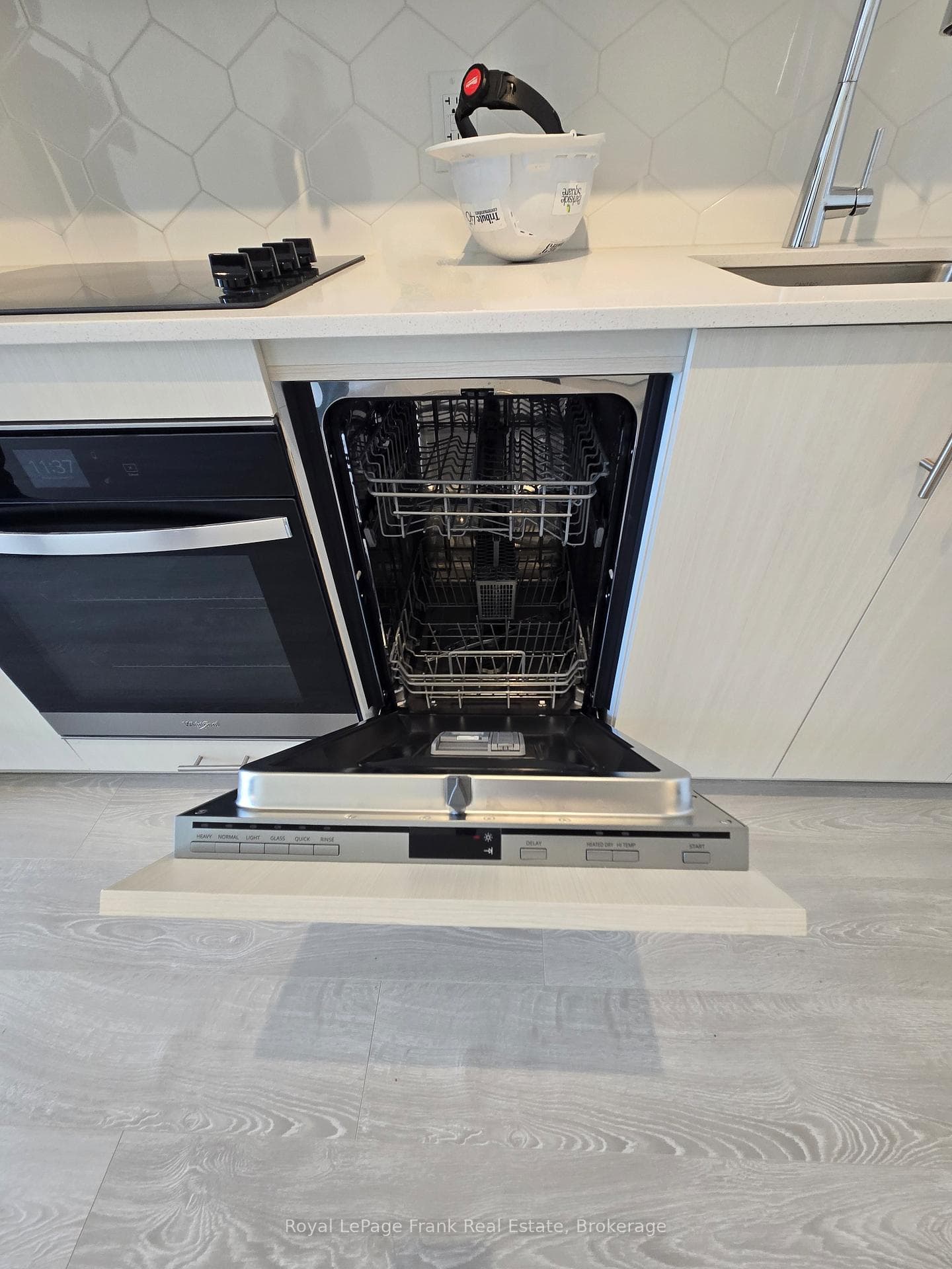 2545 Simcoe Street Unit 1020 photo 7