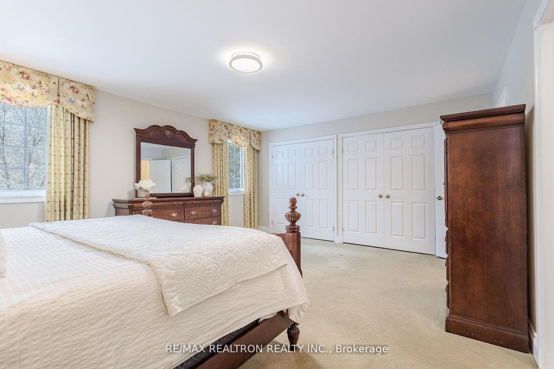 240 Webb Road photo 21