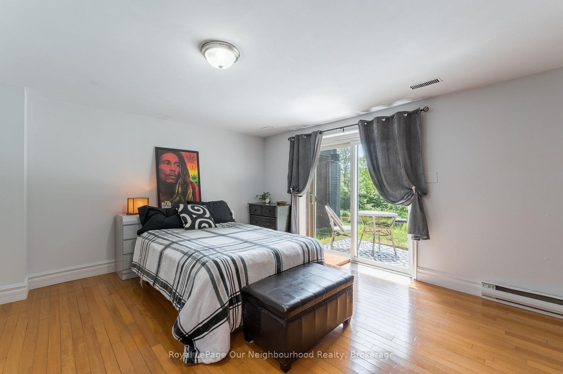 154 Collin Road photo 33