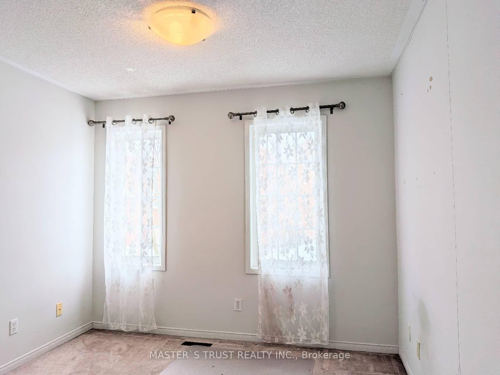 66 Gail Parks Crescent photo 10
