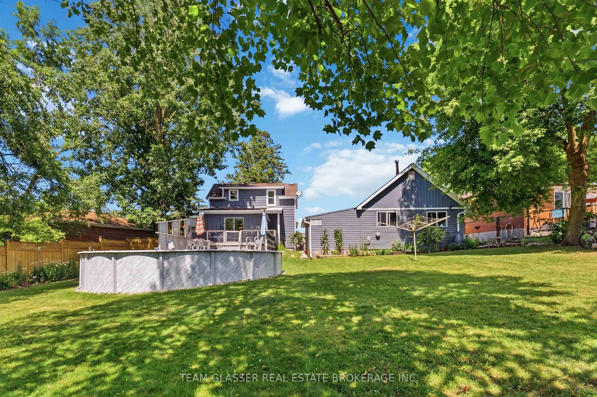 27 DENGATE Crescent photo 33