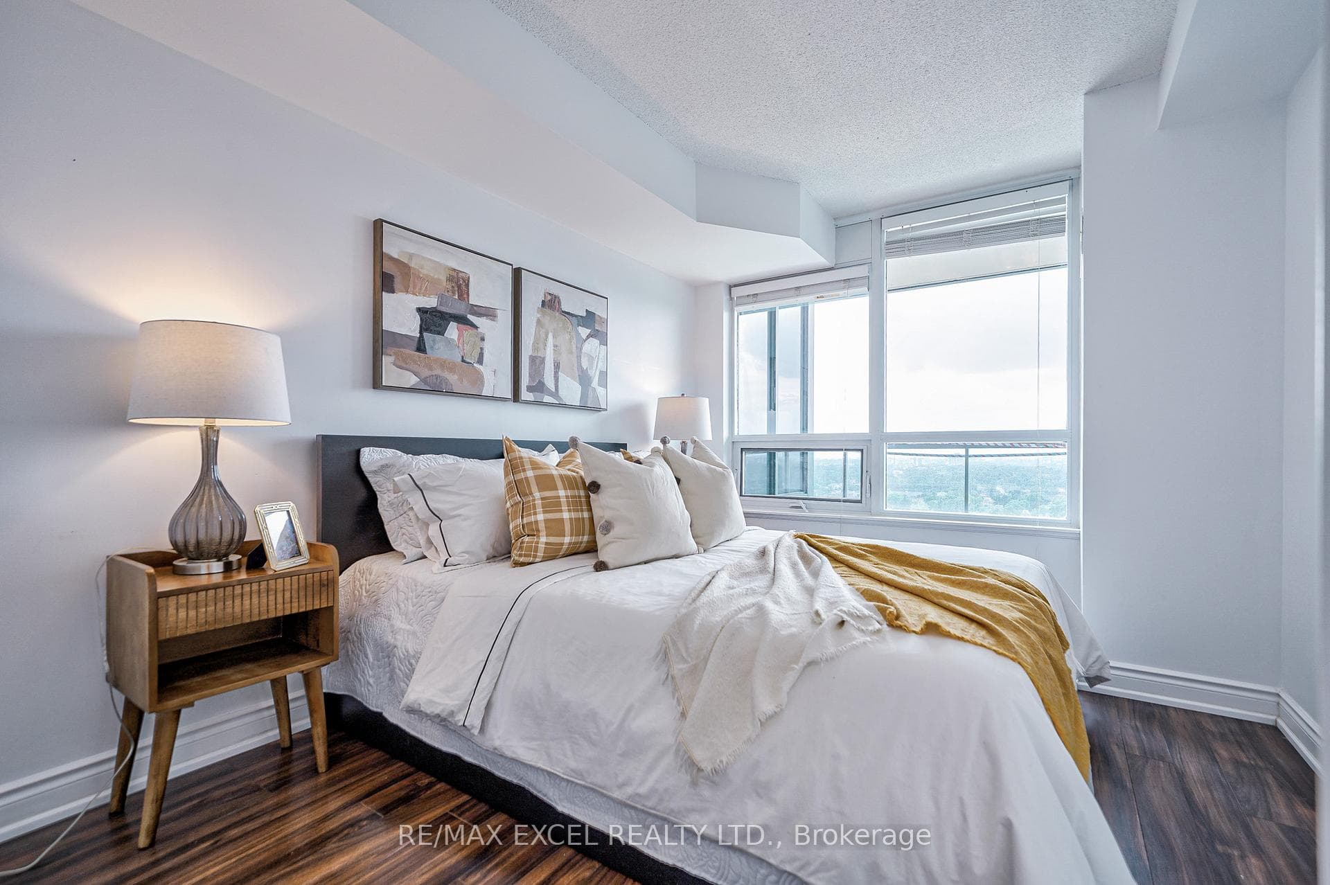 25 Greenview Avenue Unit 1717 photo 16