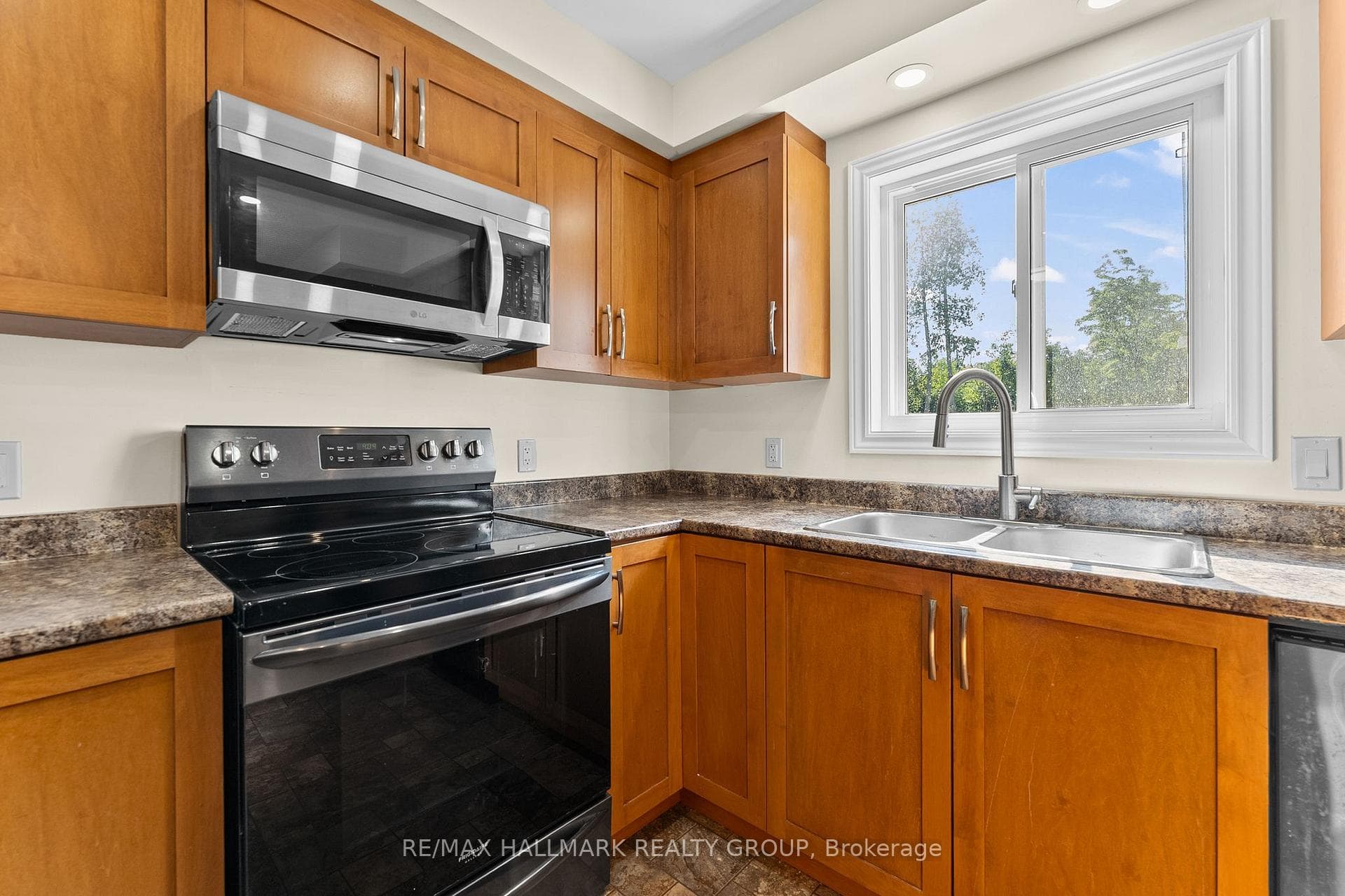 466 Stewartville Road photo 25