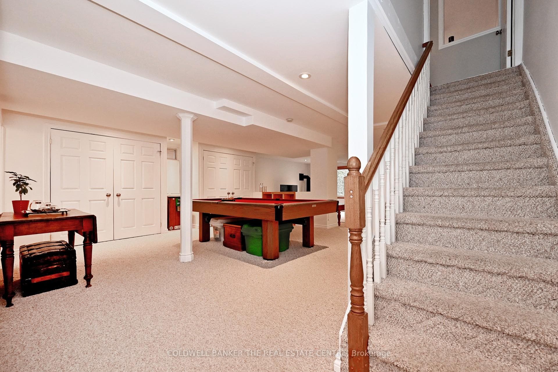 102 Deerglen Terrace photo 38