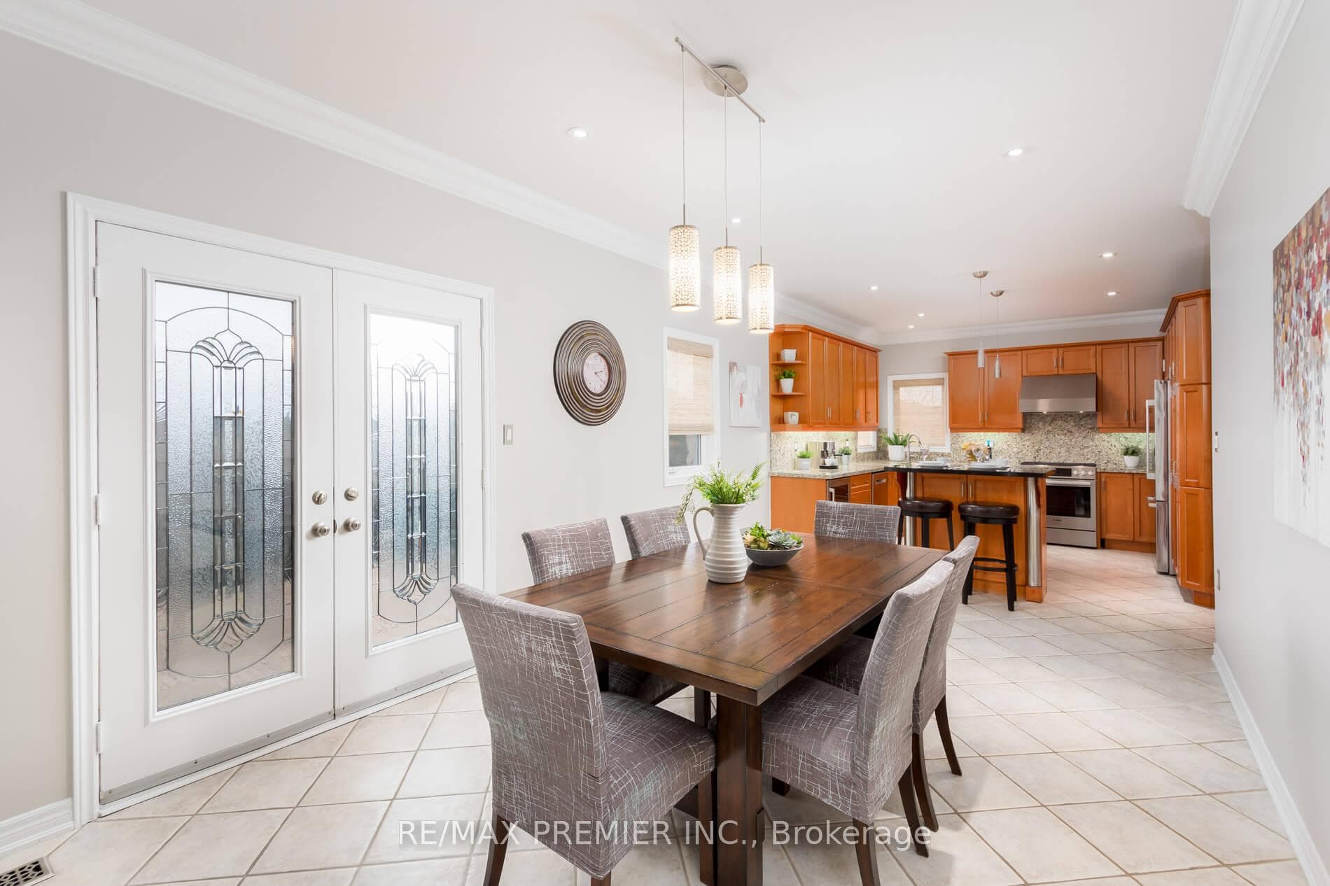 105 Kingly Crest Way photo 11