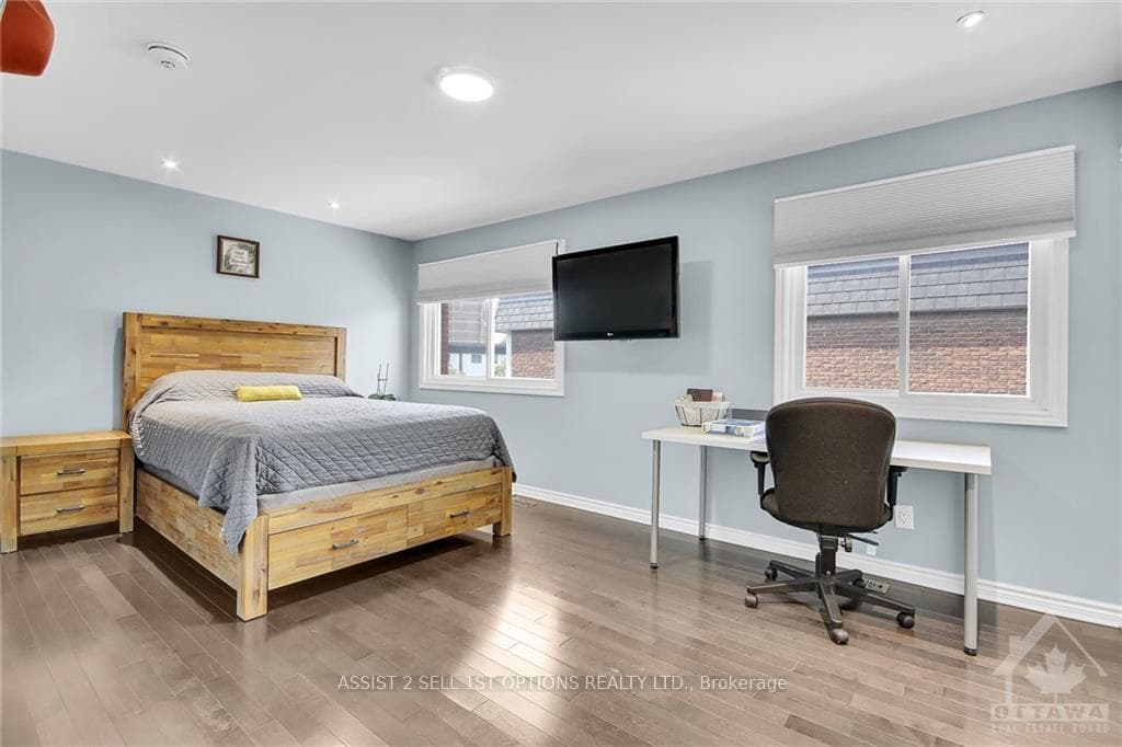 1821 WALKLEY Road Unit 35 photo 21