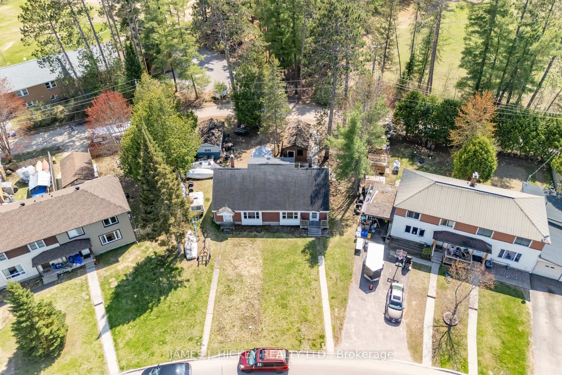 99 Algonquin Street photo 29