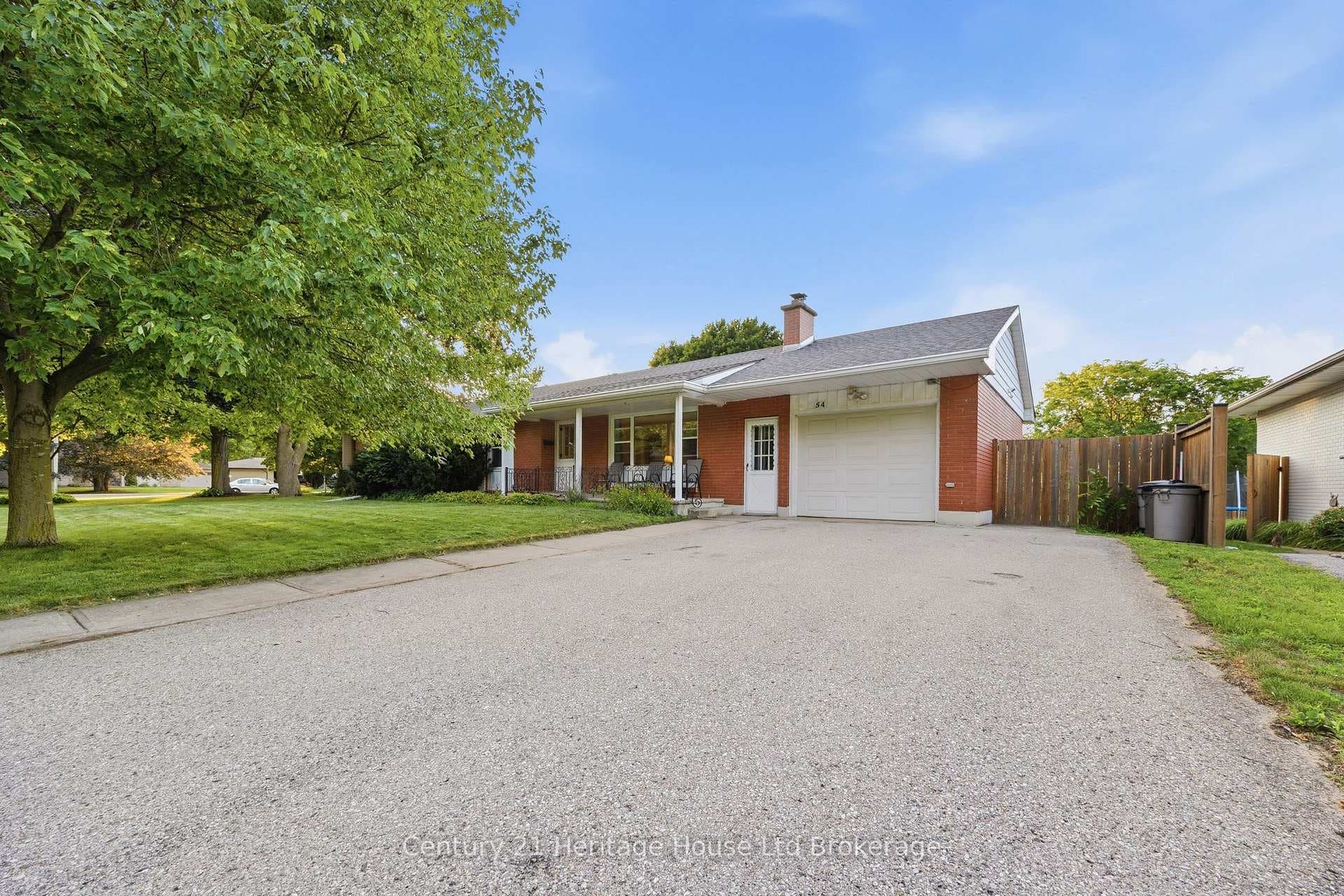 54 Glendale Drive photo 36