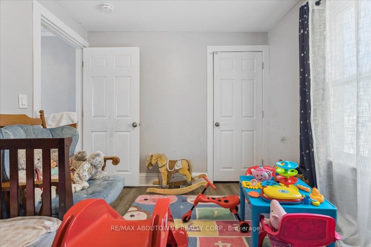 26 Vine Street photo 15
