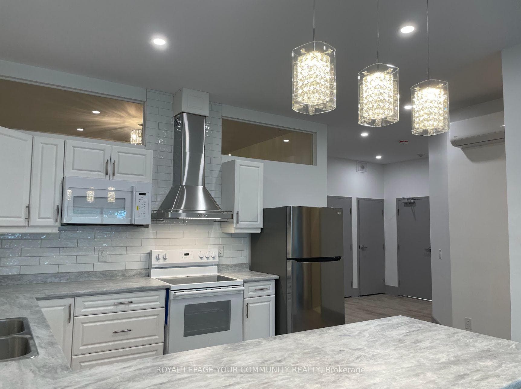 50 King Street Unit 201 photo 13