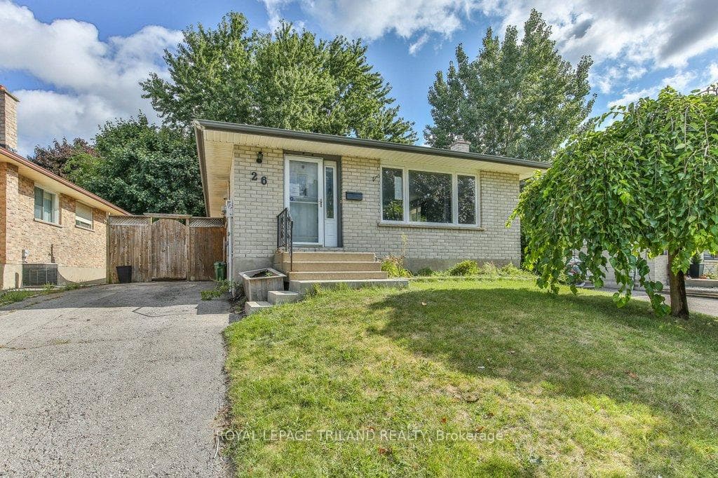 26 PONDEROSA Crescent photo 2