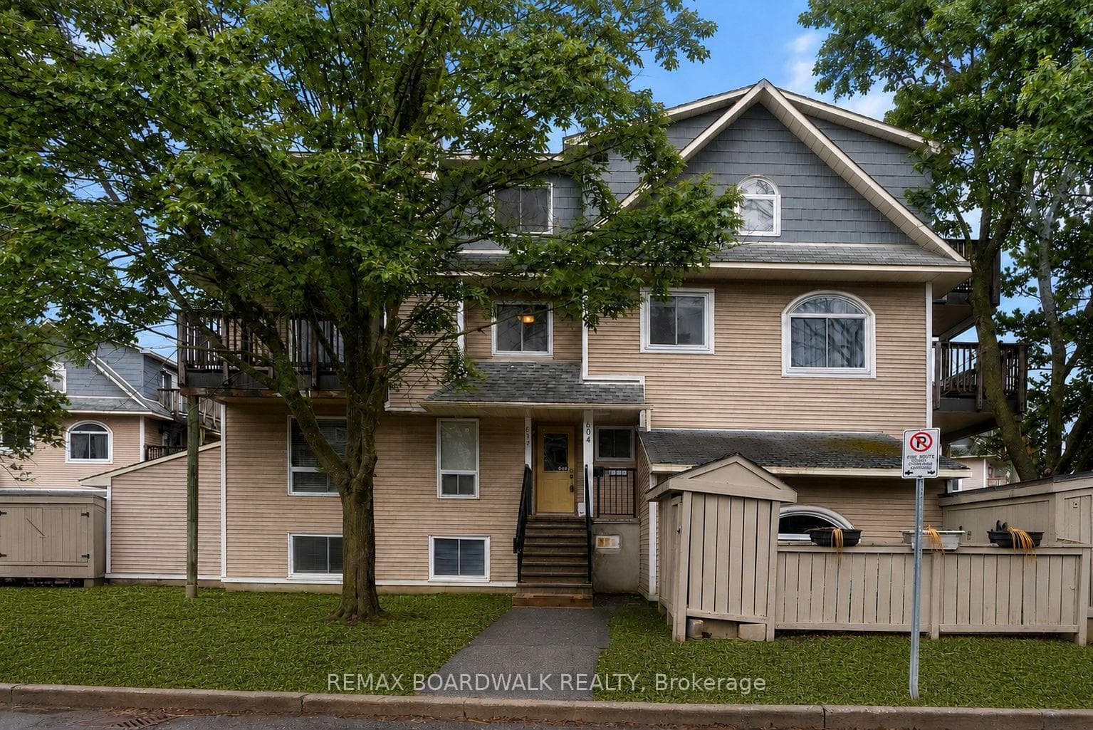 614 Tanguay Court photo 1