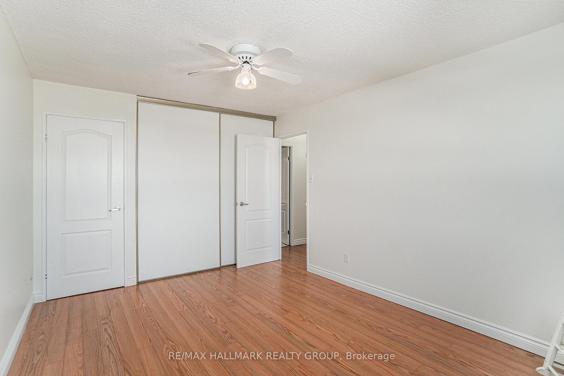 665 Bathgate Drive Unit 1809 photo 13