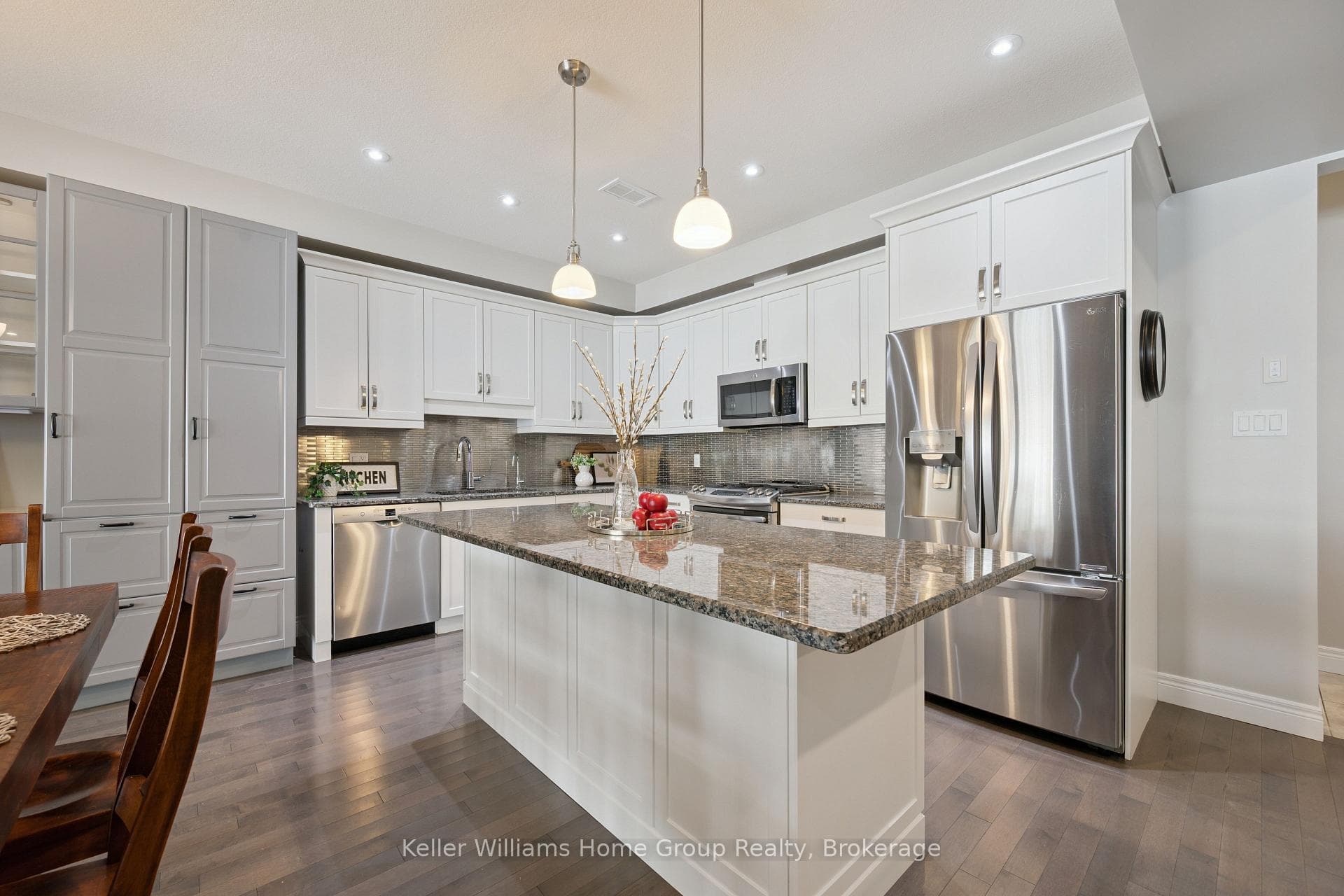 254 Gosling Gardens Avenue Unit 11 photo 14