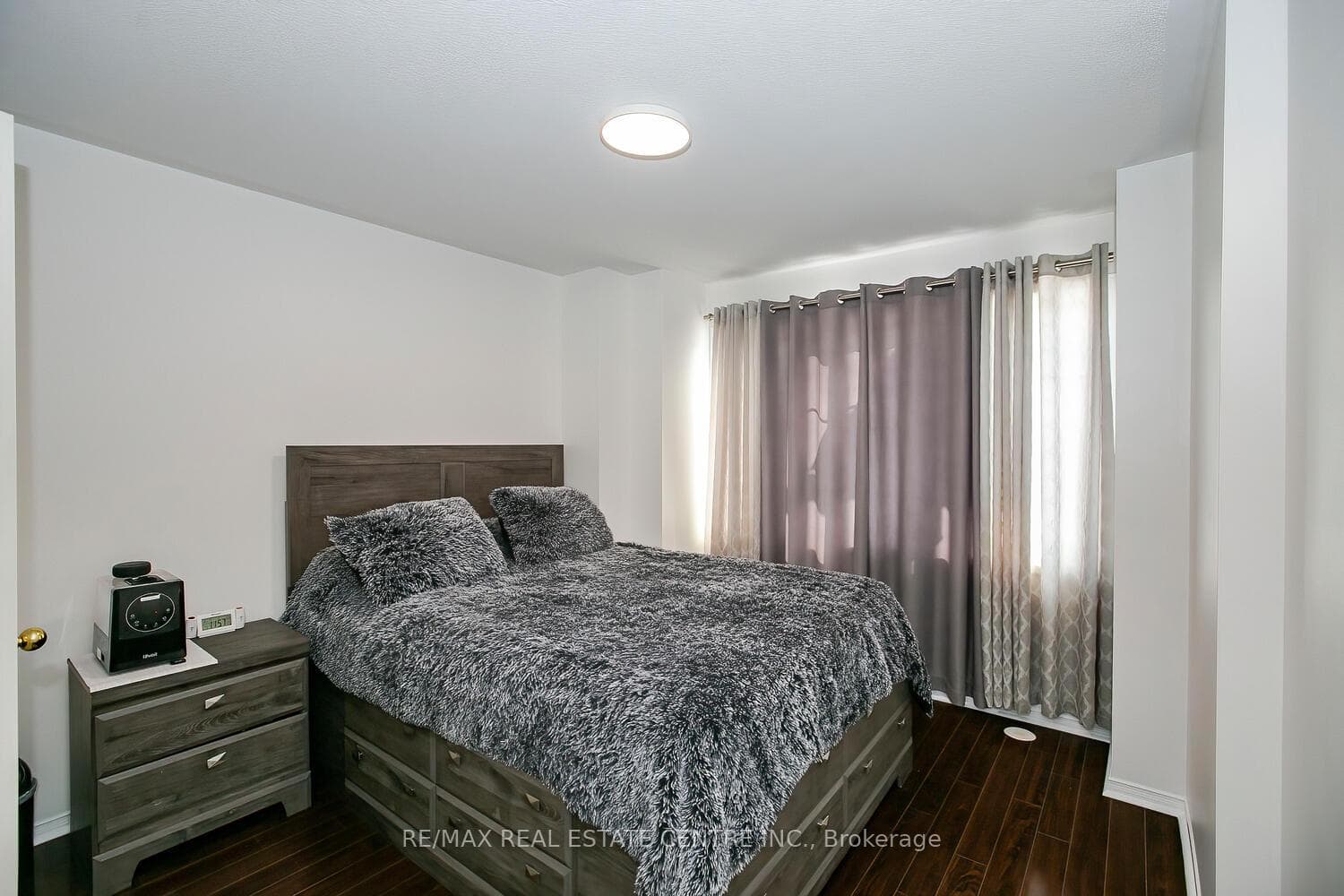 3985 Eglinton Avenue Unit 8 photo 13