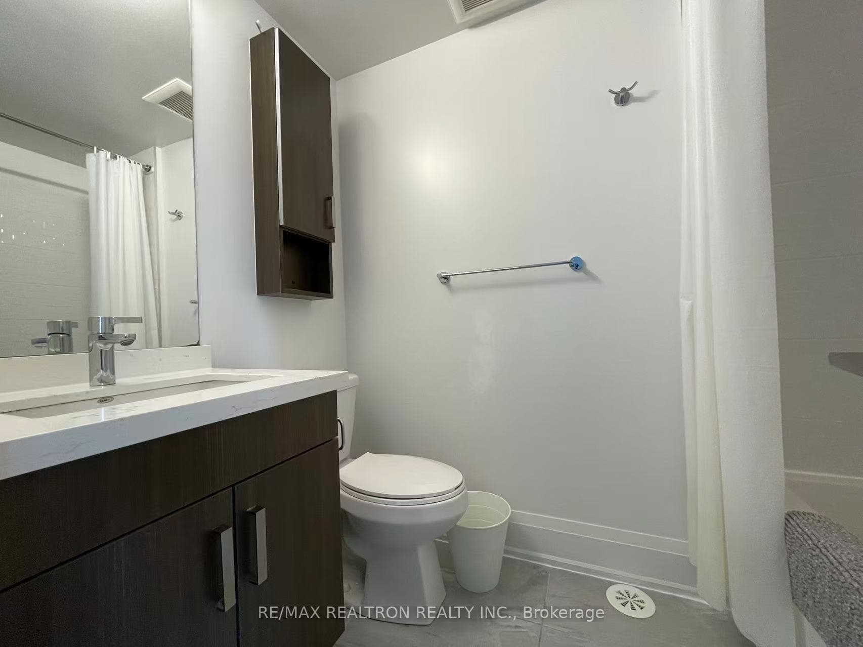 4016 Highway 7 Street Unit Room B photo 7