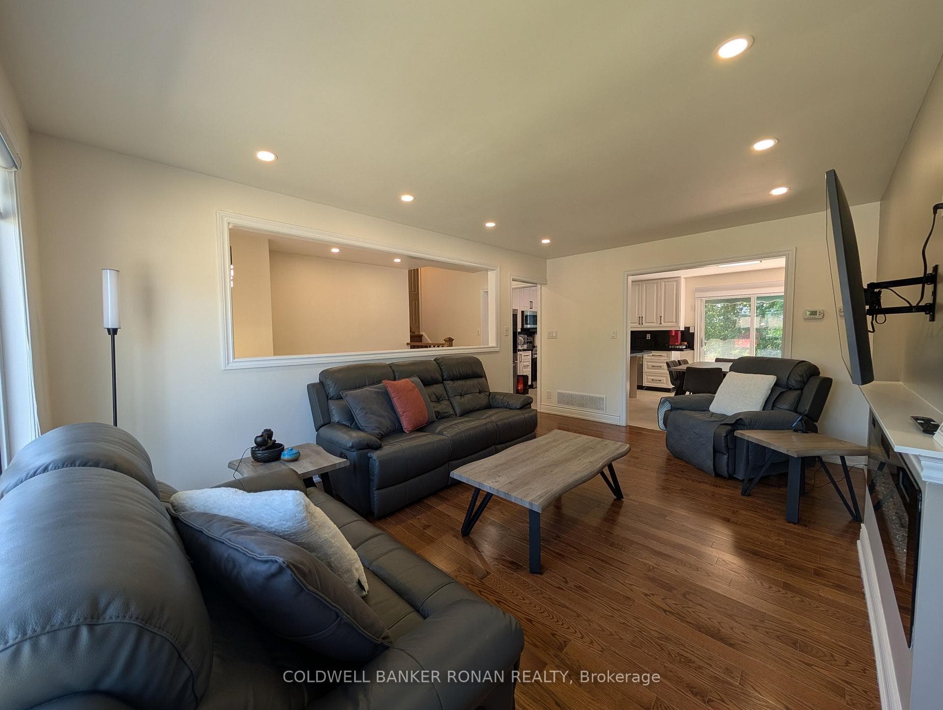41 Camrose Drive photo 14