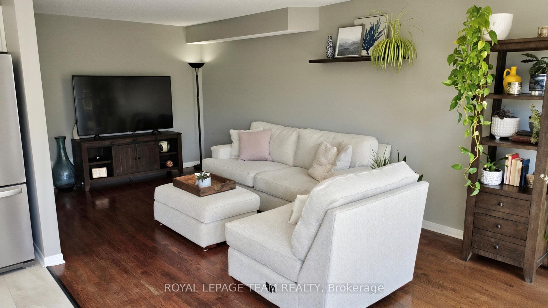 353 Brigitta Street photo 10