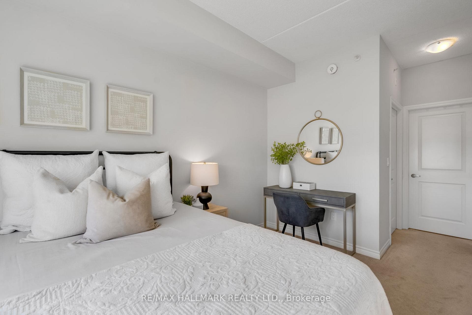 620 Sauve Street Unit 112 photo 28