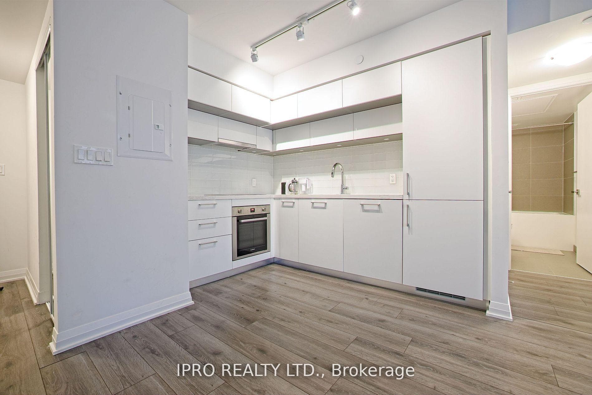 99 Foxbar Road Unit 409 photo 27