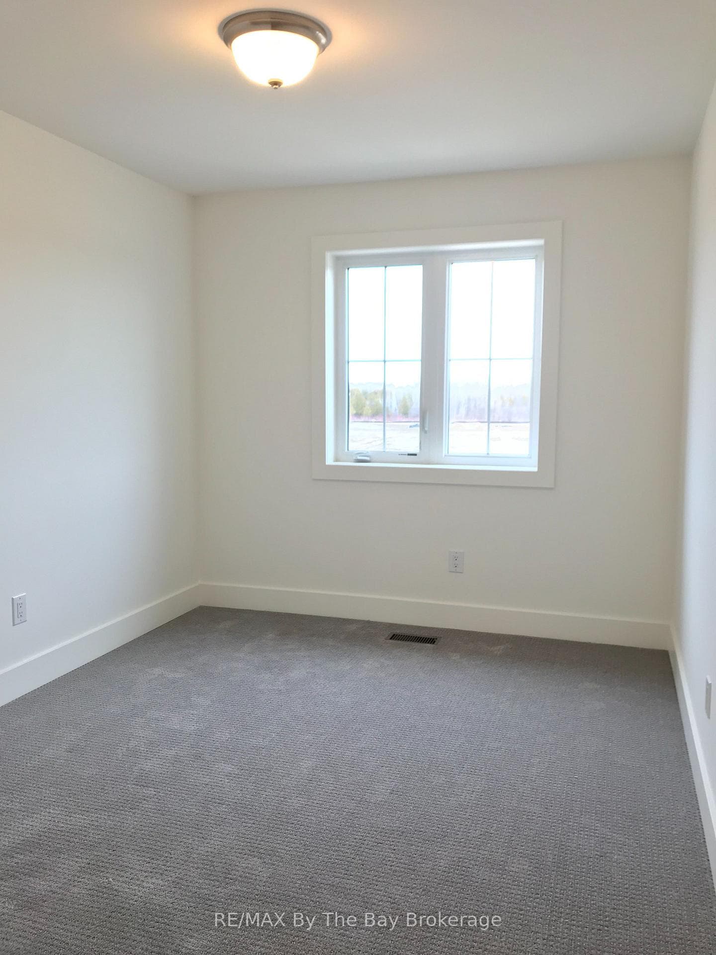 154 RED PINE Street photo 12