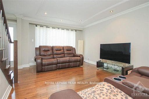 840 FOREST Street photo 4