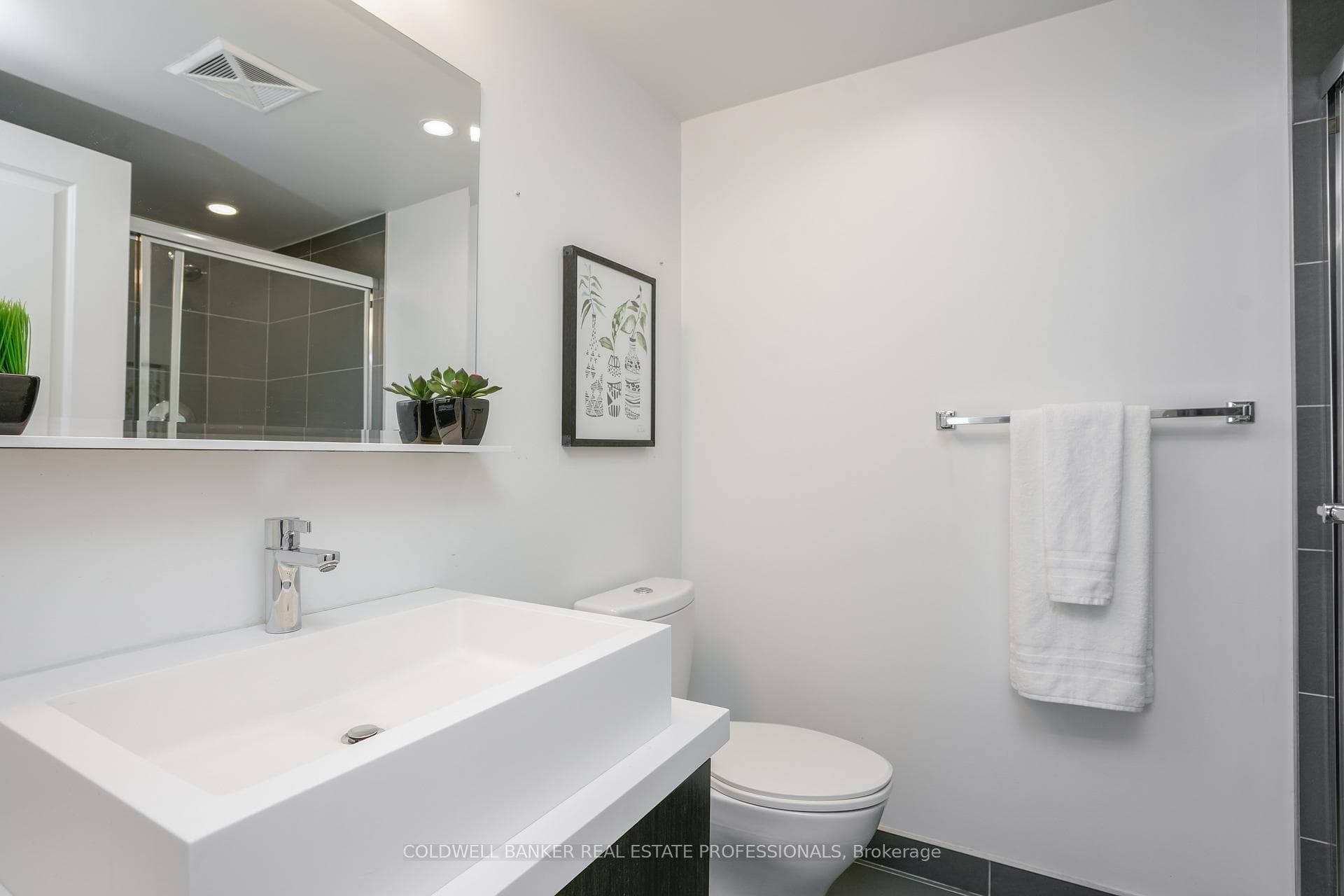 65 St Mary Street Unit 2202 photo 14
