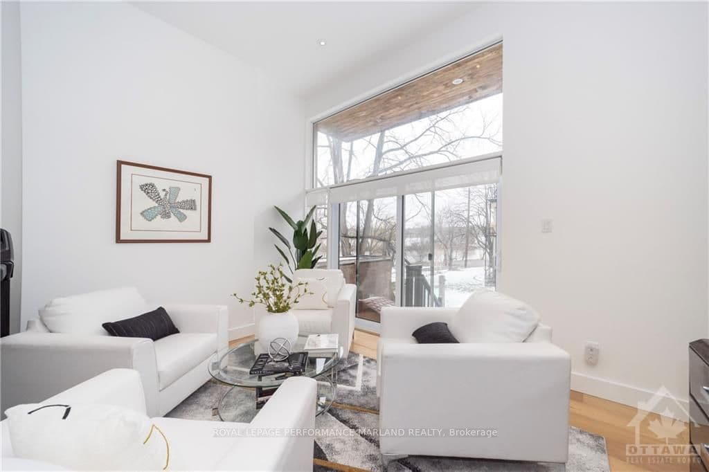 34 BRIGHTON Avenue Unit A photo 5
