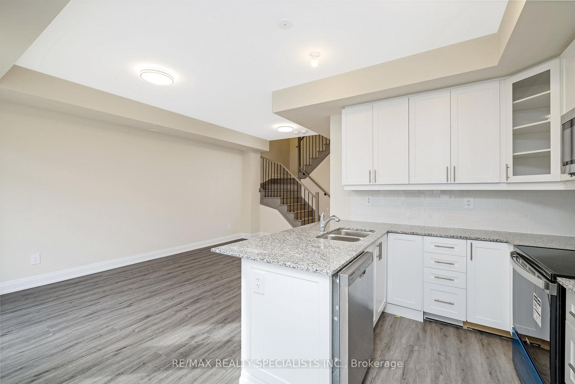 1569 Rose Way Unit 108 photo 17
