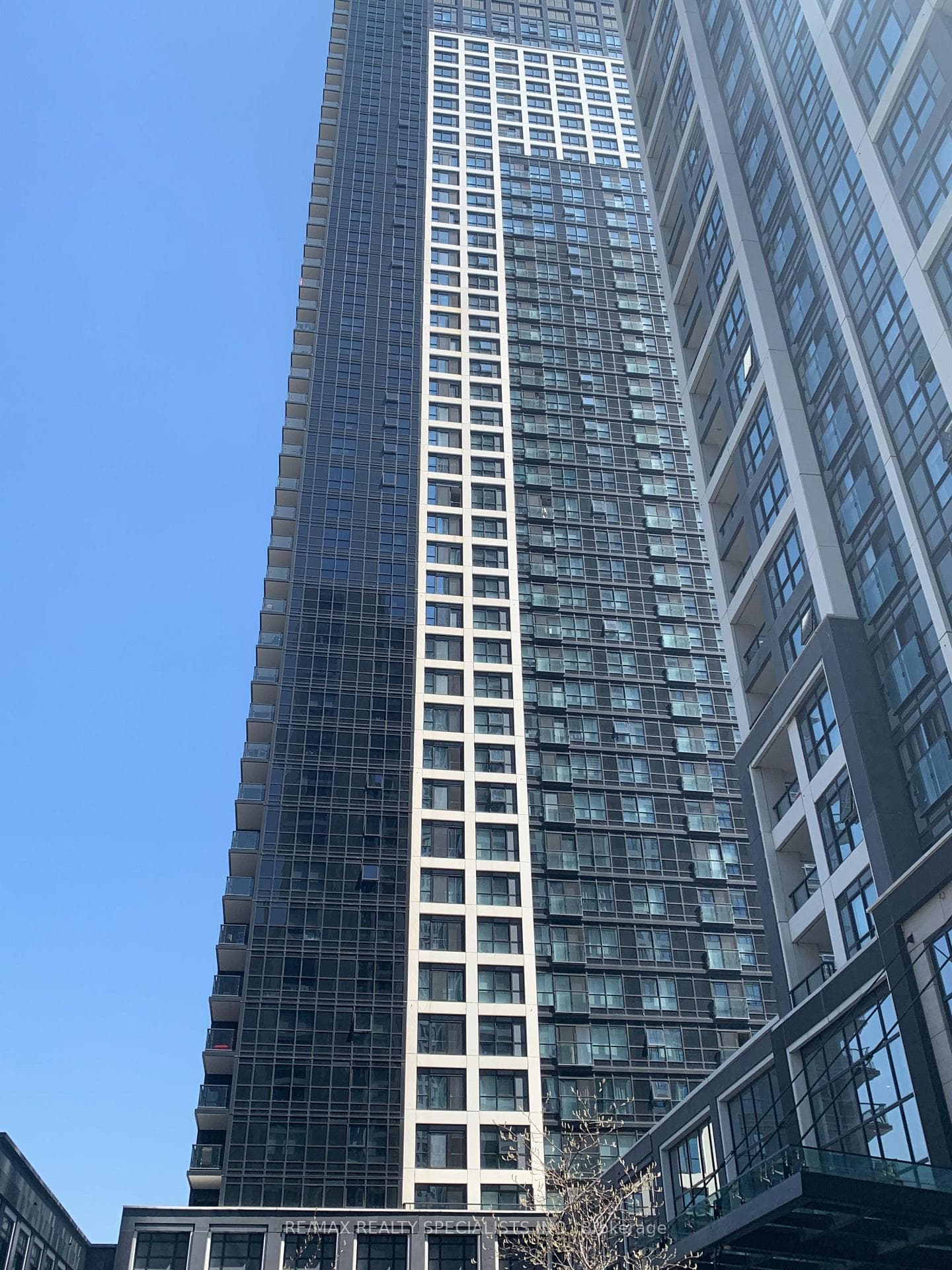 5 Mabelle Avenue Unit 3732 photo 1