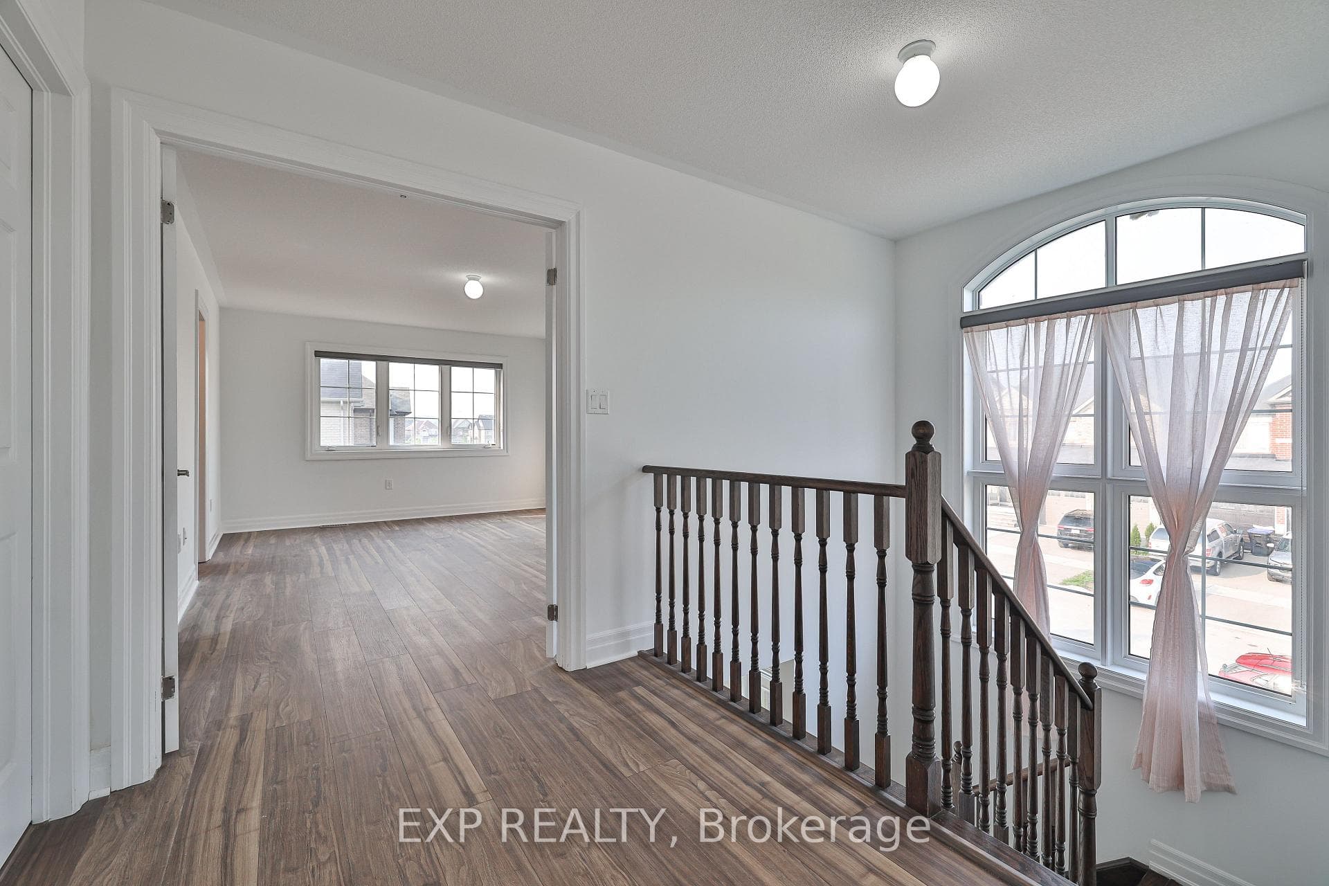 1487 Farrow Cres Crescent photo 20