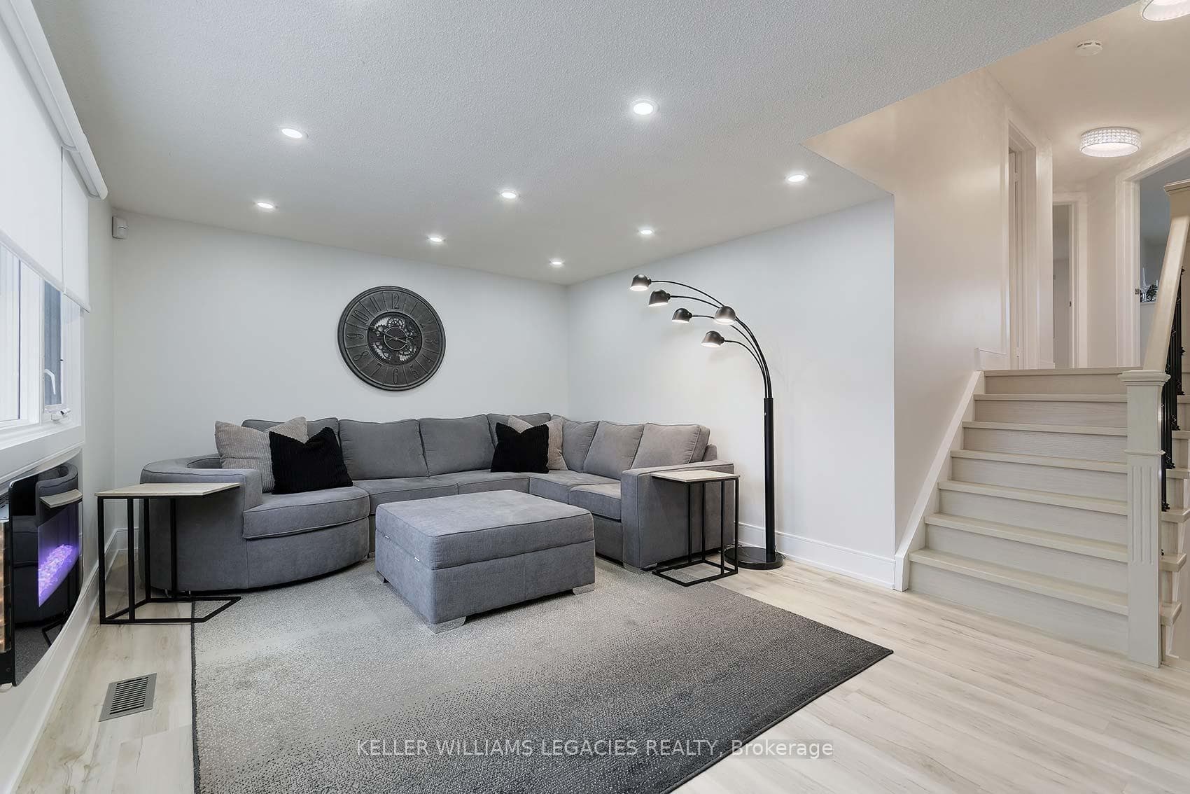 24 Newgate Place photo 11