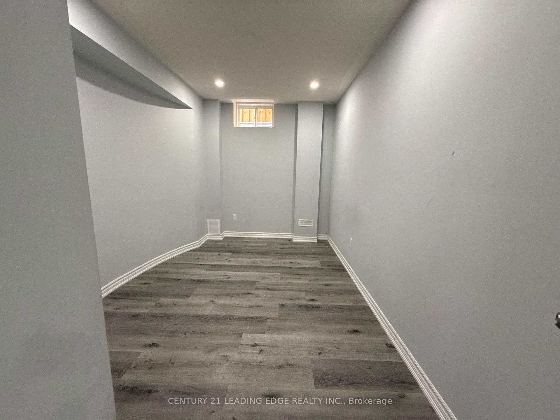 11 Northern Breeze Crescent Unit Lower photo 8