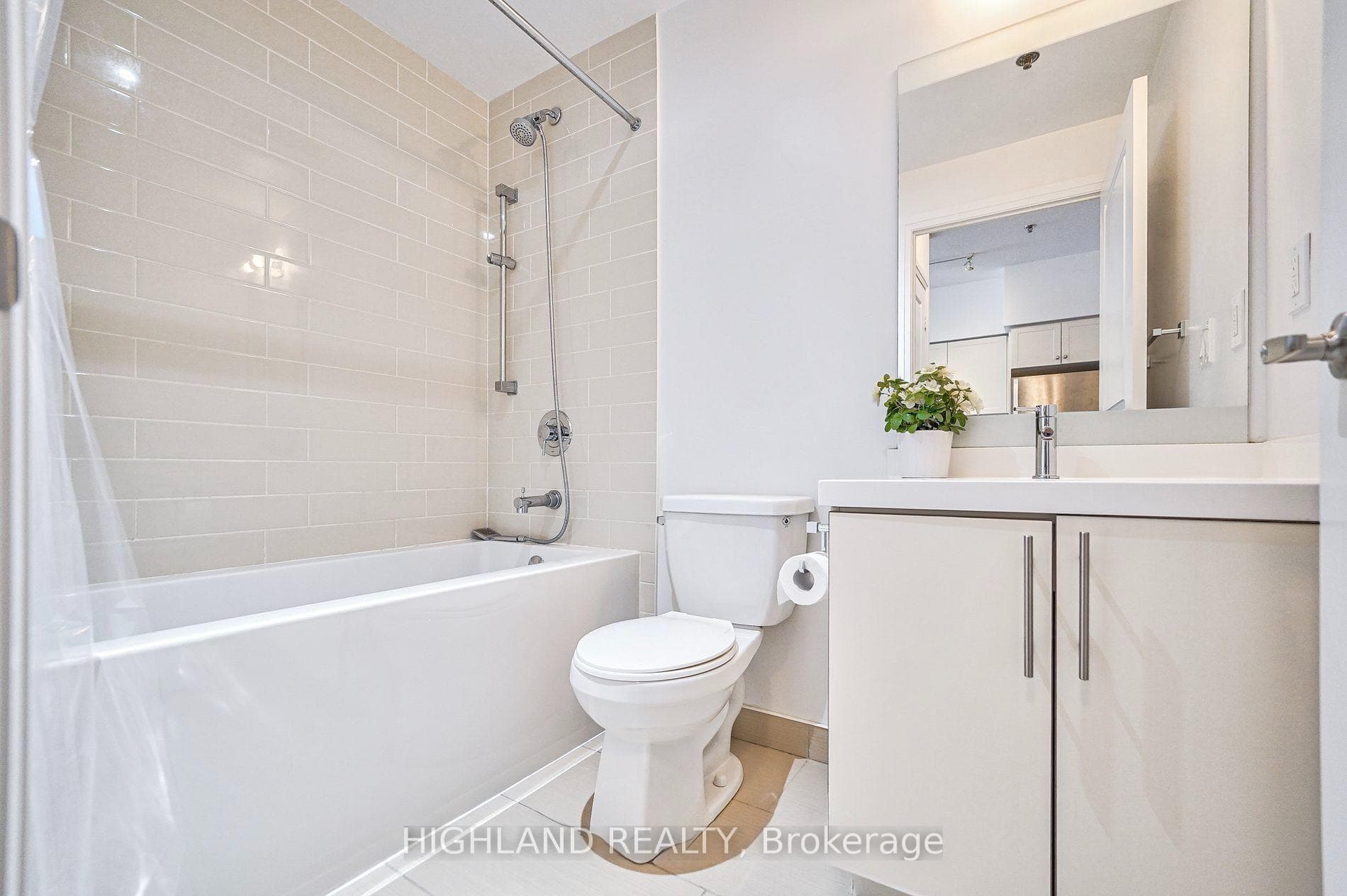 55 Speers Road Unit 306 photo 8