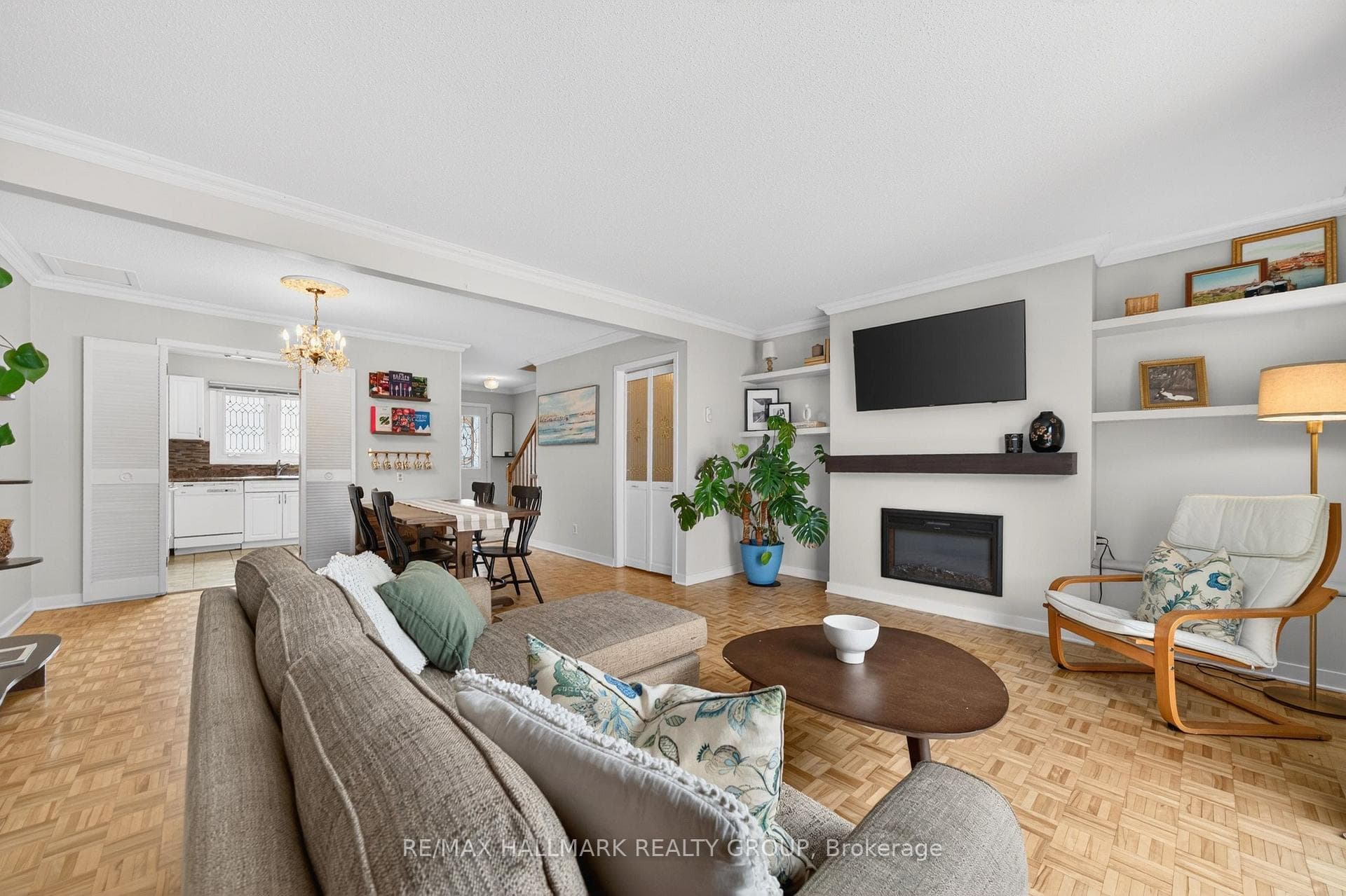 740 Morin Street Unit 8 photo 17