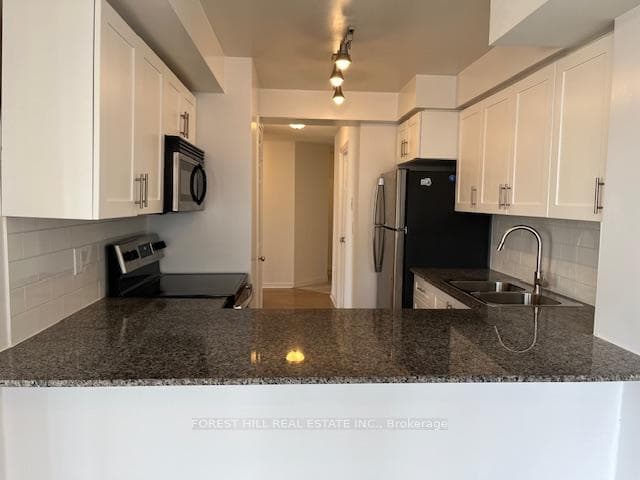 925 Bay Street Unit 2906 photo 3