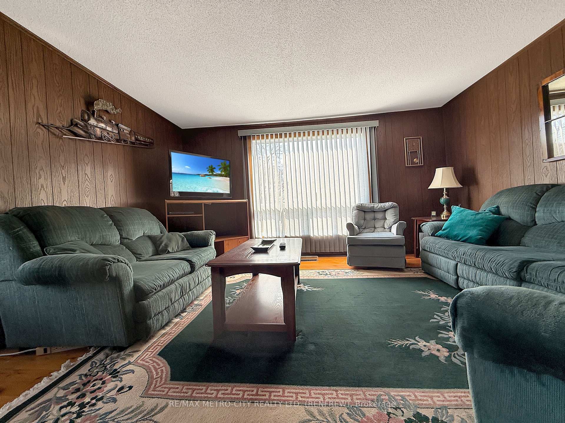 133 Hall Avenue photo 14
