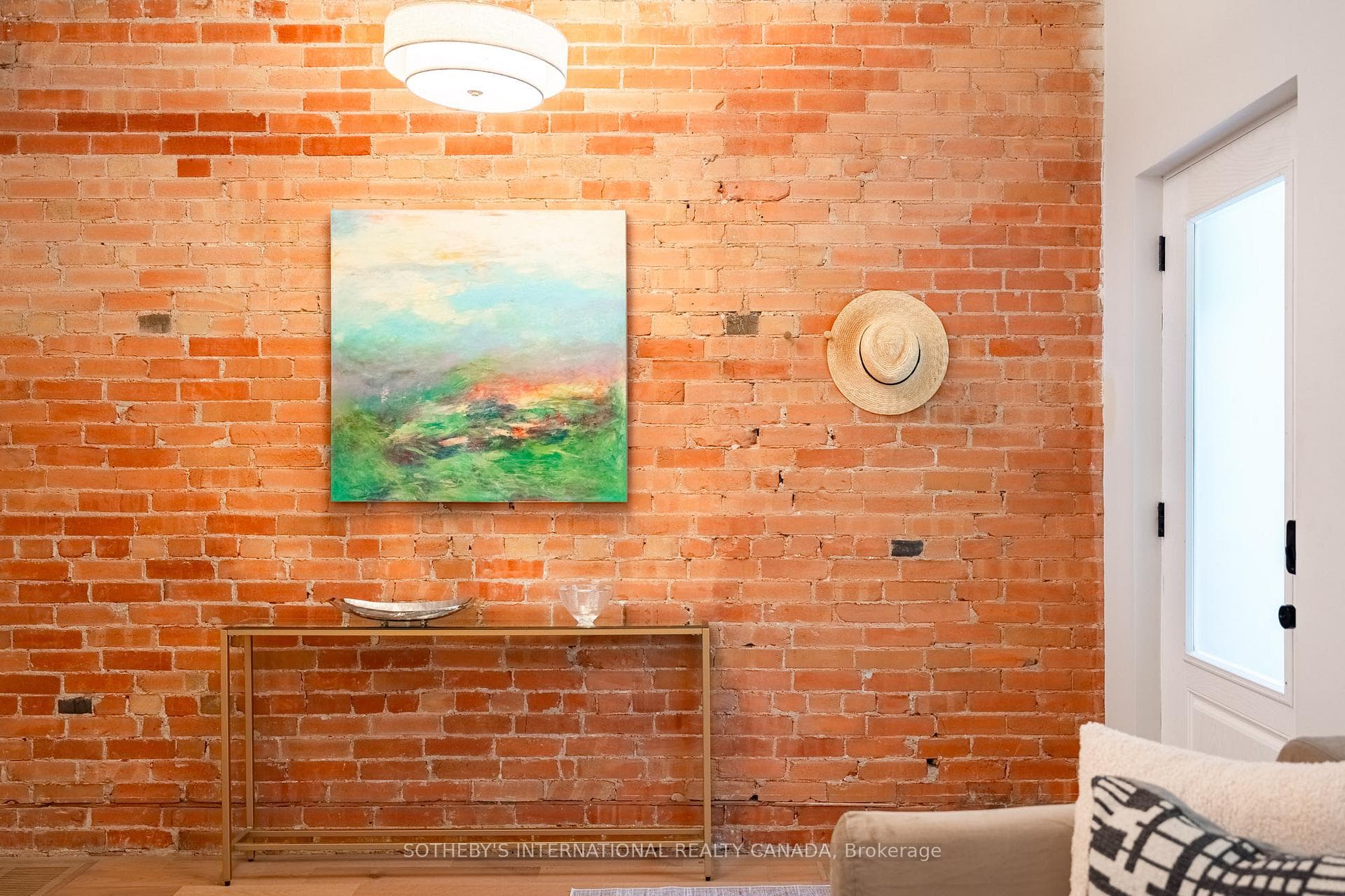 204 Grace Street photo 7