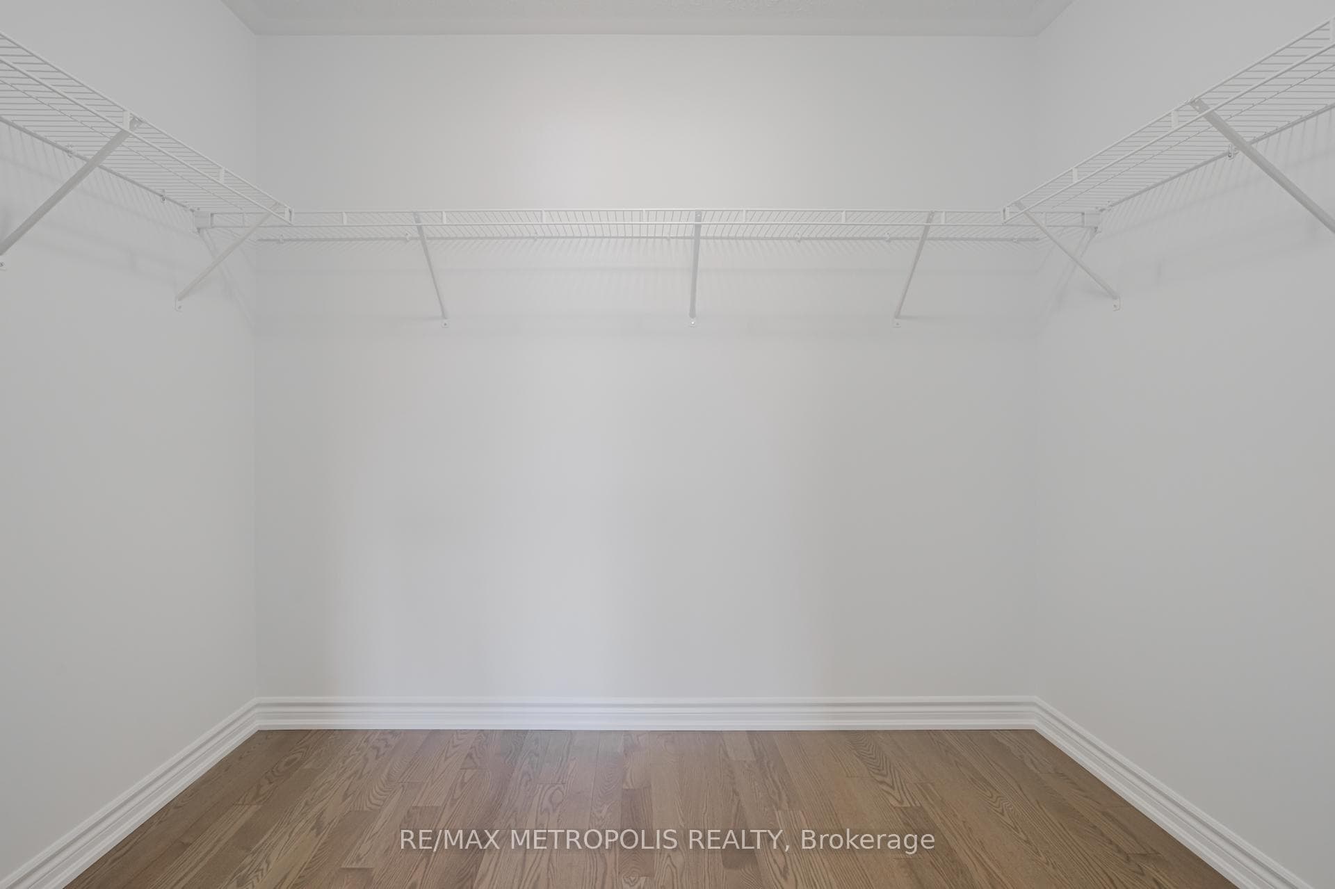 1481 Buttercup Court photo 37