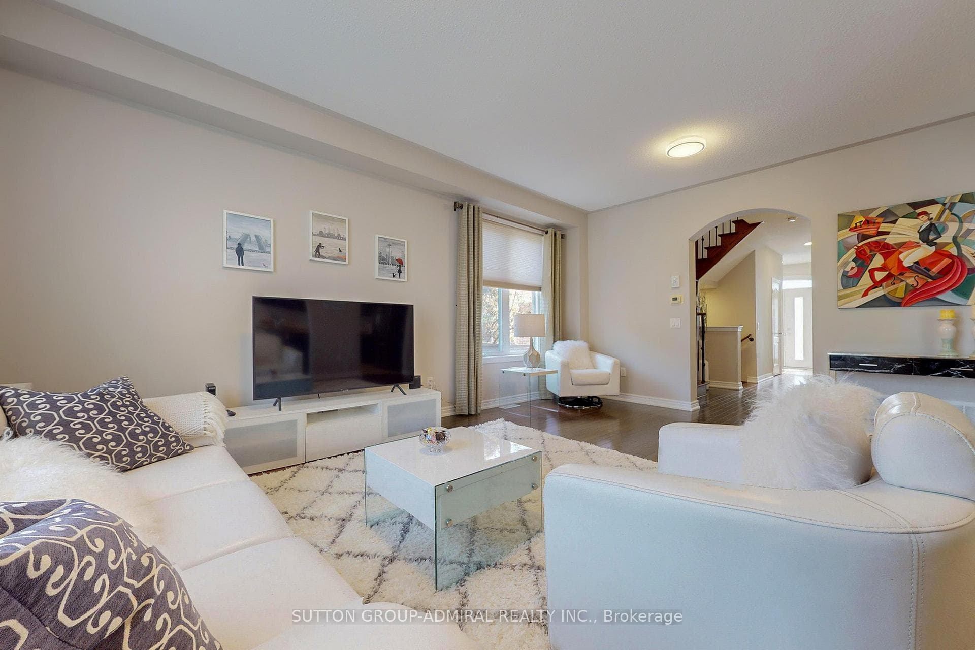 167 Emma Broadbent Court photo 7
