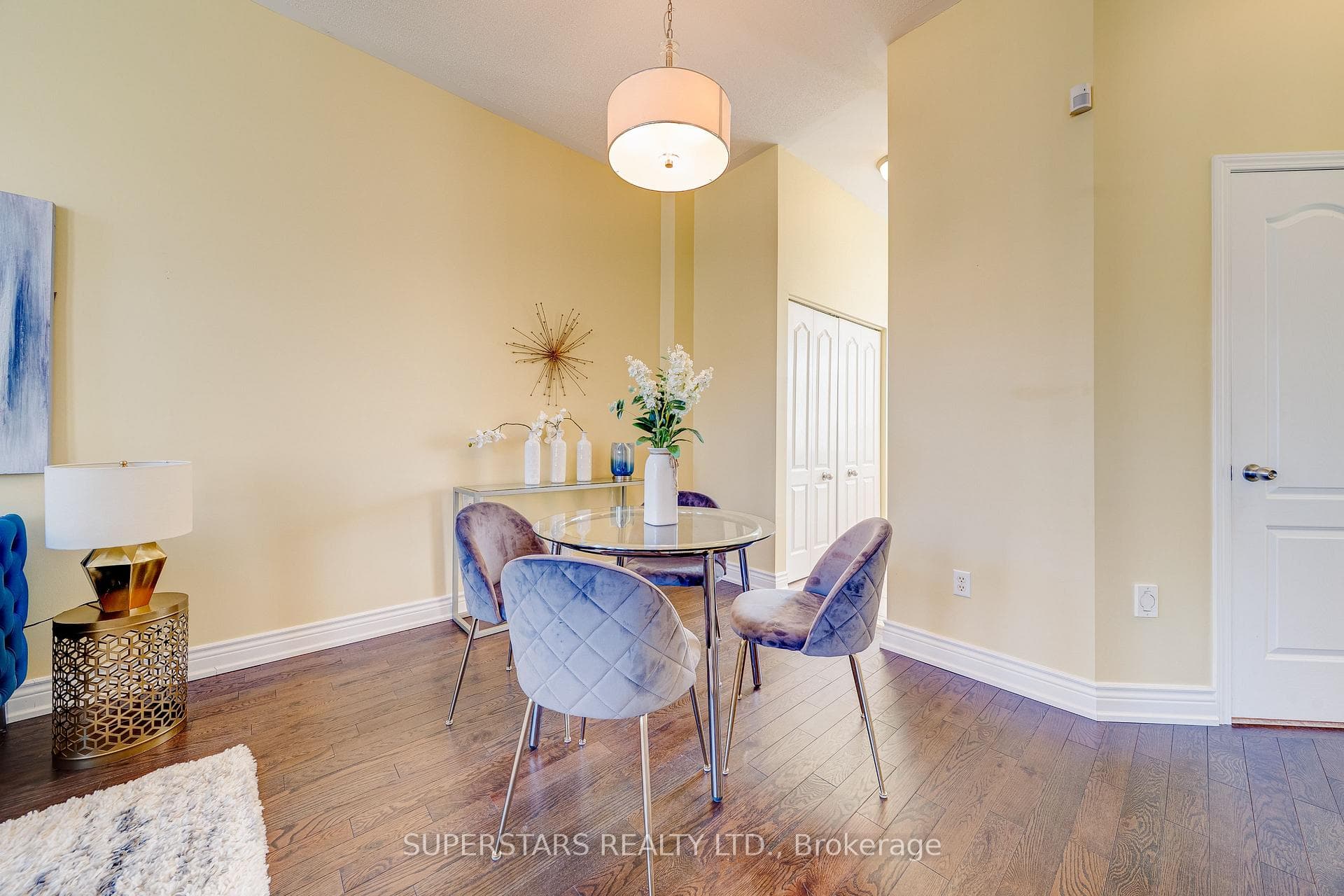 35 Cornell Park Avenue photo 5