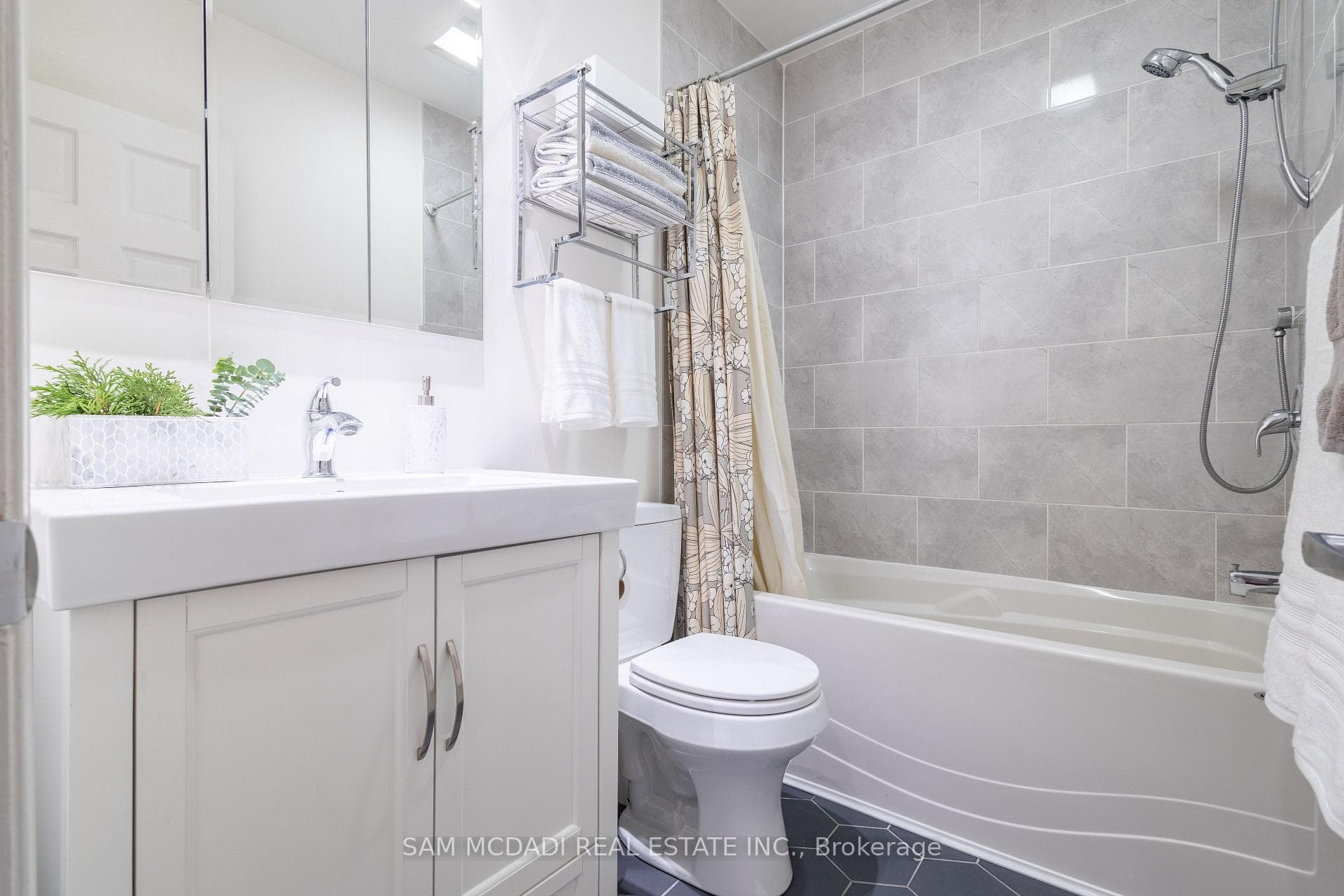 62 Minnewawa Road photo 15