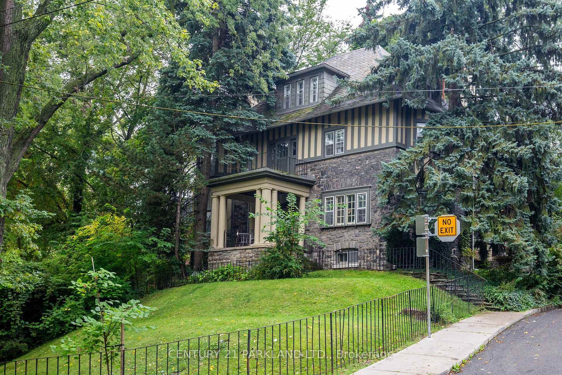 15 Pine Hill Road photo 2