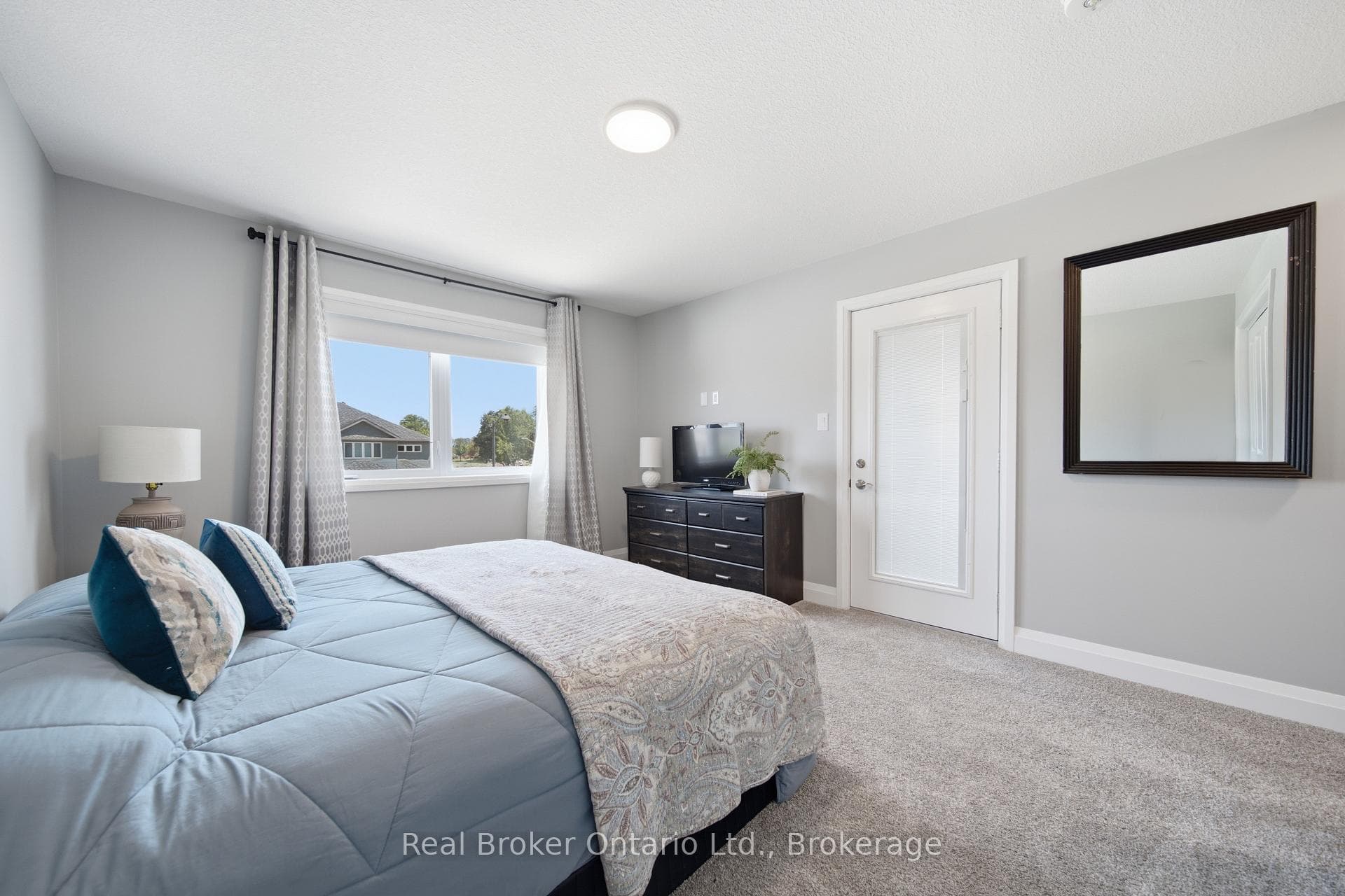 103 Stephenson Way photo 27