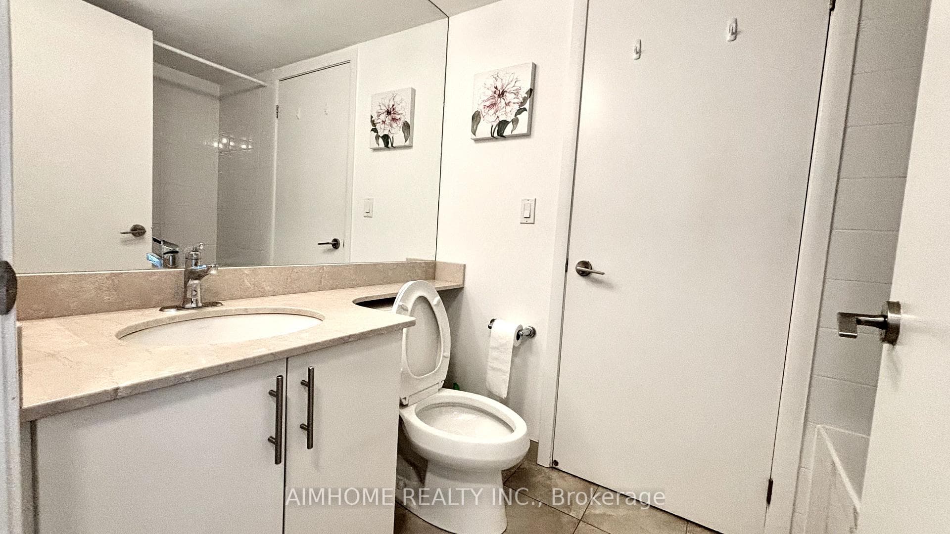 209 Fort York Boulevard Unit 1169 photo 17