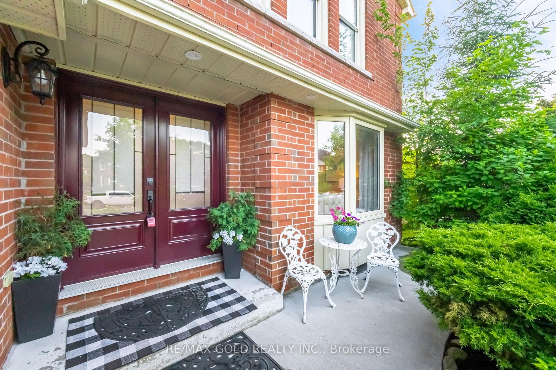 18 Chatsworth Crescent photo 3